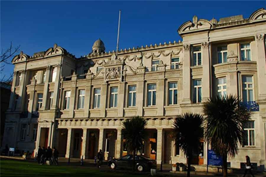 Assignment writing in Tower Hamlets